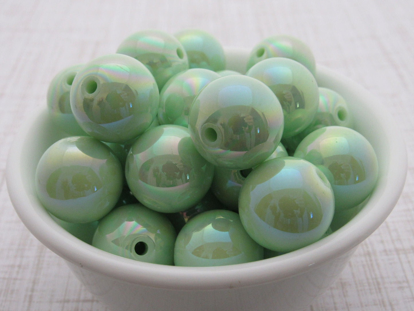 10Ct. 20mm Pastel Green AB Bubblegum Bead, Chunky Gumball Bead, Round Acrylic Bead, Chunky Bead Supply, Necklace Supply