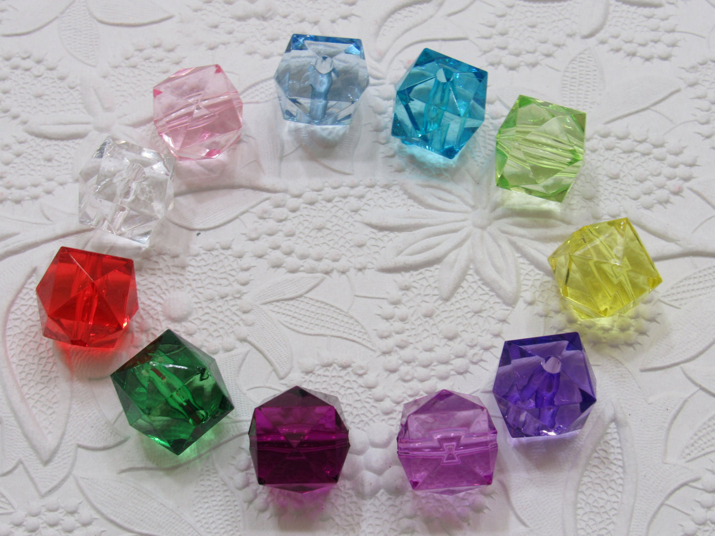 10Ct. Faceted 20mm Bubblegum Ice Cube Beads, Gumball Ice Cube Bead, Bubblegum Bead, Cube Transparent Beads, Chunky Necklace Supply
