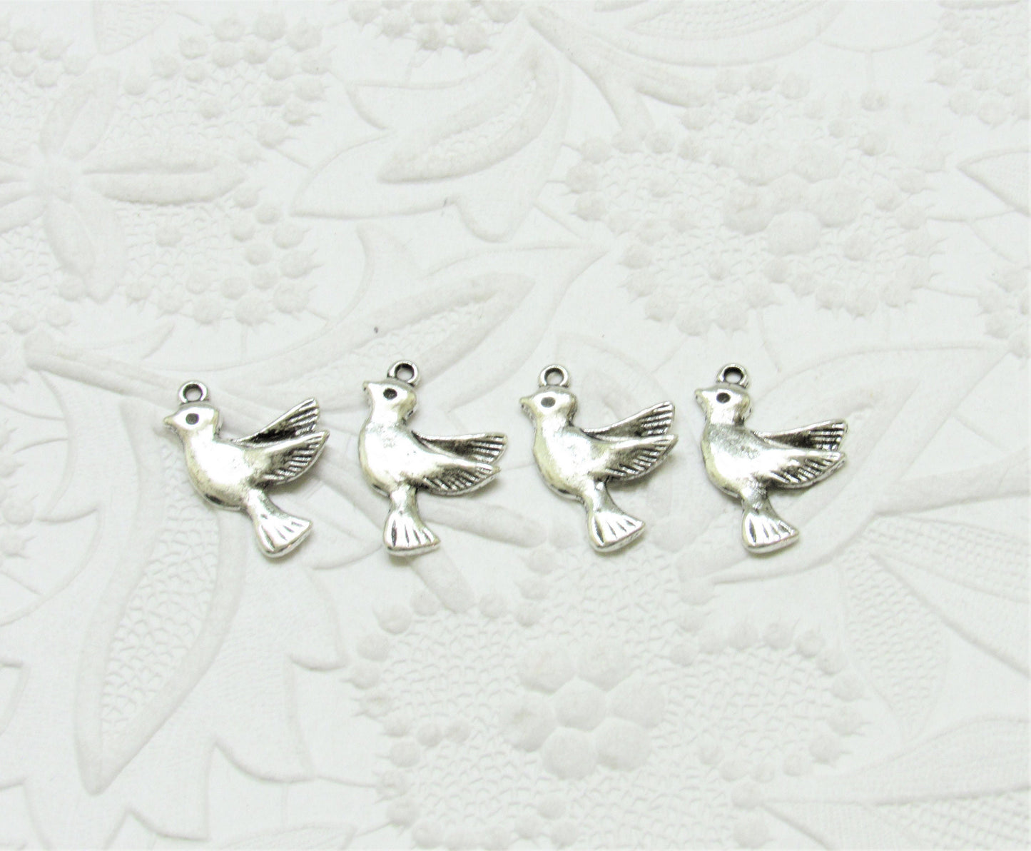 Bird Charm, Antique Silver Bird,  22 X 15mm, 3mm thick, hole: 1.5mm Antique Silver Pendant, Zipper Pull, Charm, Lead Free and Cadmium Free