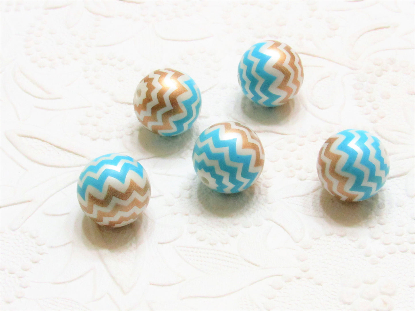 20mm Gold and Turquoise Blue Chevron Print On White Pearl Bubblegum Beads, Chunky Beads, Bubblegum Bead Supply, Chunky Printed Pearl Beads