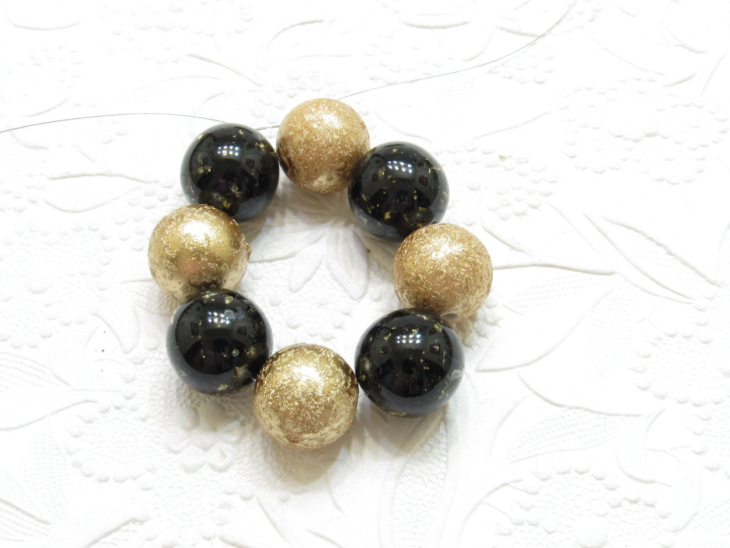 NEW 20mm Gold Foil In Black Resin BUbblegum Beads, Black Foil Bubblegum Beads, Chunky Foil Bead, Chunky Bubblegum Gold In Red Bead Supply