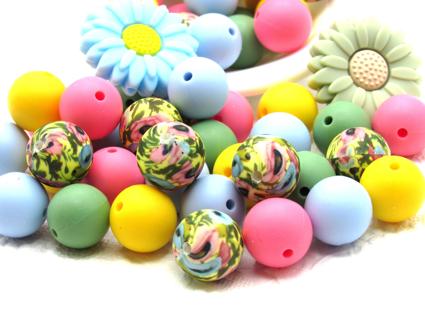 Silicone bead mix, 15mm floral bead mix plus 4` coordinating colors