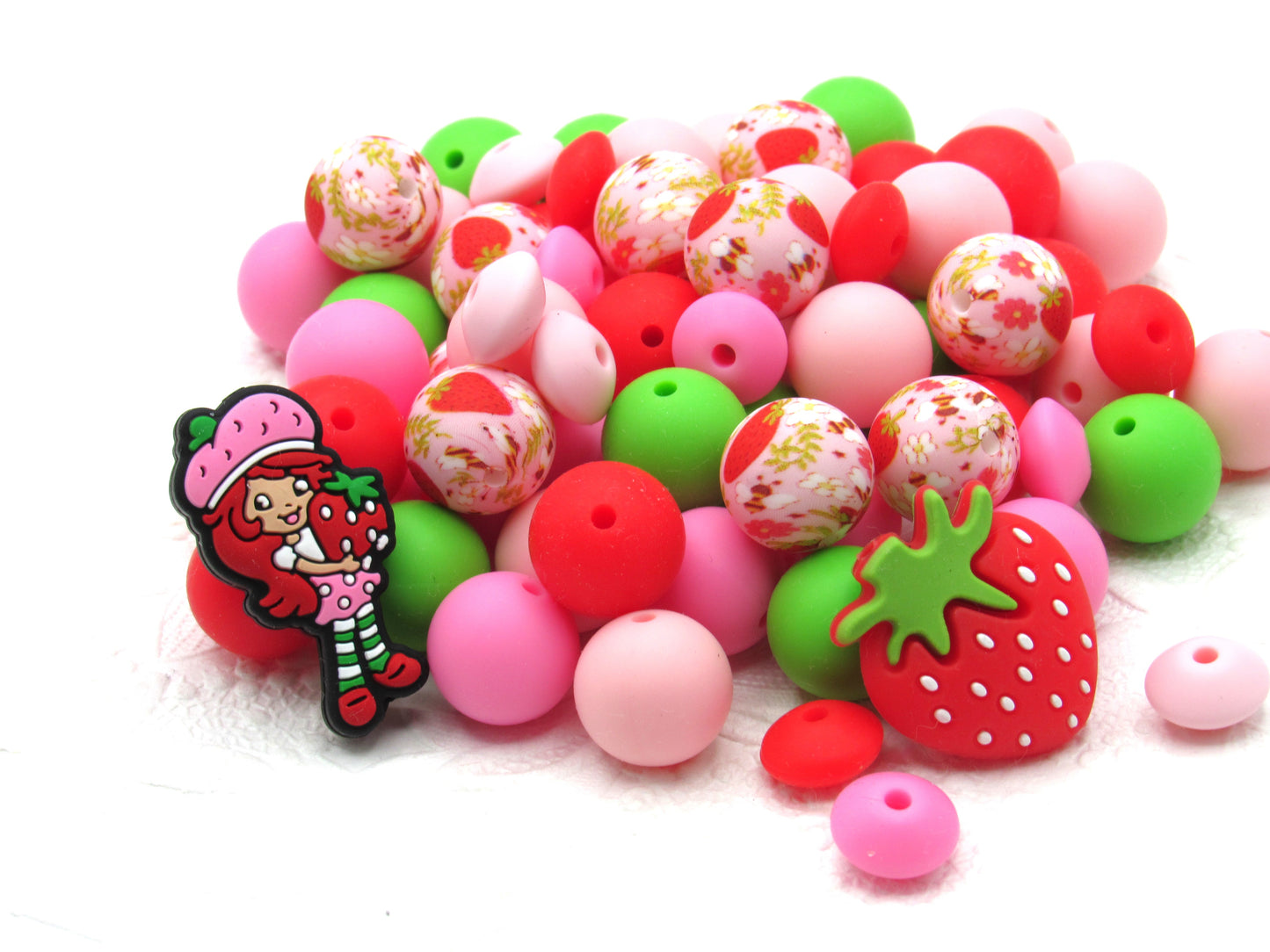 15mm Strawberry Print Silicone Bead Mix - 50 Piece Food Grade Bead Set for Keychains & Jewelry