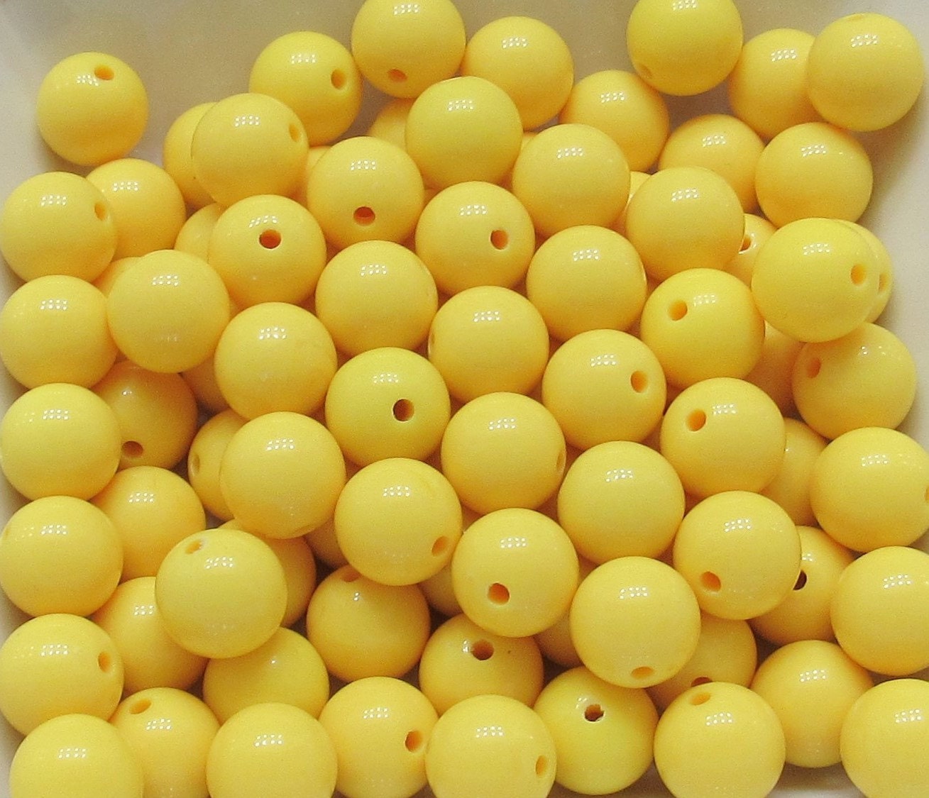 10mm Yellow Bubblegum Beads, Round Bubblegum Beads, Chunky Acrylic Beads, Gum Ball Beads, Fairy Kei Beads, Chunky Necklace Supply Beads