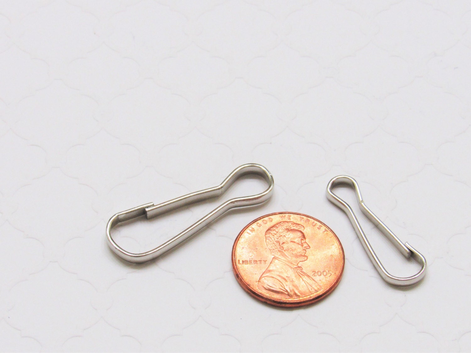 25 Silver Lanyard clips, zipper pulls, back pack pulls, Snap clasps findings,  lanyard clip, zipper pull clasps, 1.25 in X .50 in.