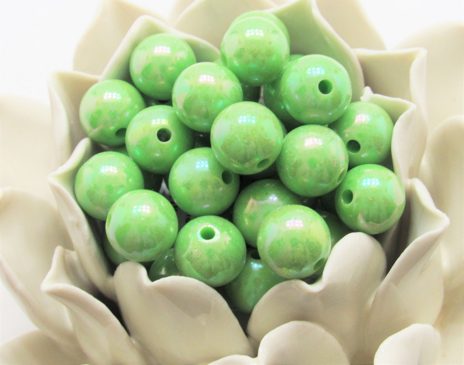 12mm Lime Green AB Bubblegum Bead, Chunky Gumball Bead, Chunky Round Acrylic Bead, Chunky Bead Supply, Bubblegum Necklace Supply.