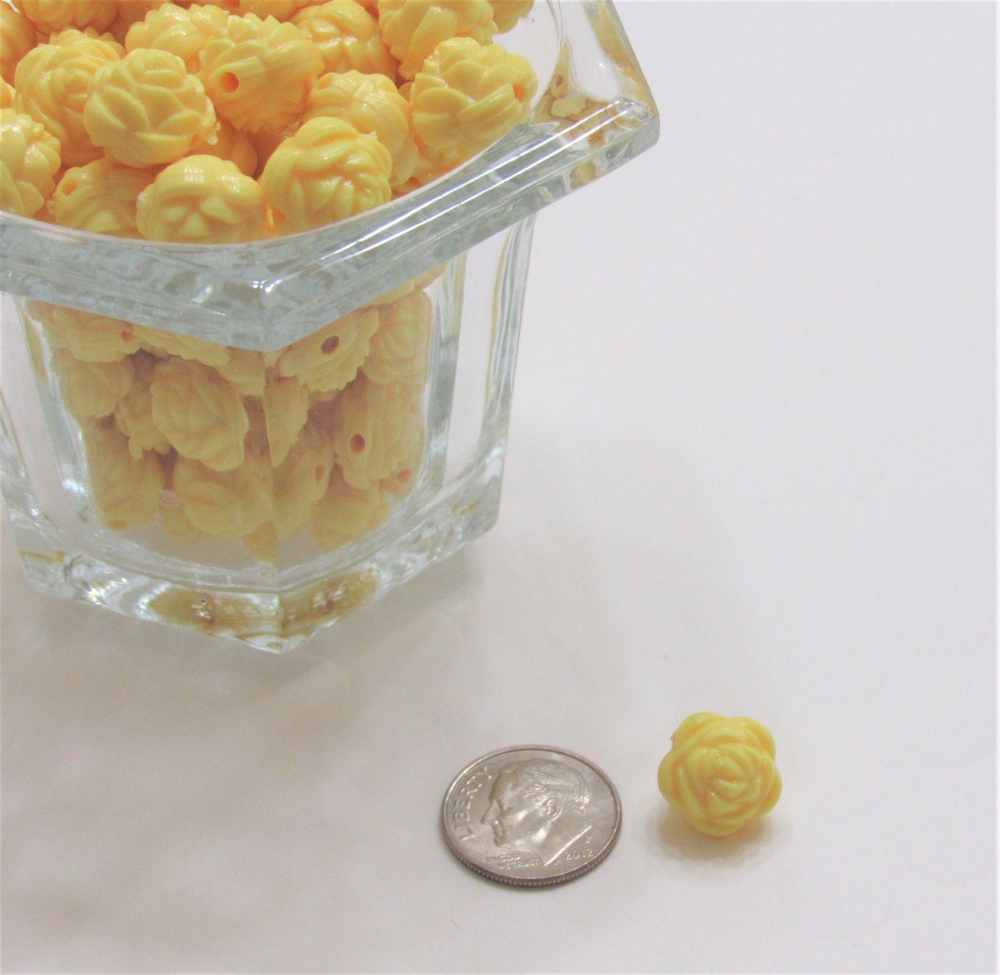 13mm Yellow Rose Bubblegum Beads, Gumball Beads, Bubblegum Acrylic Rose Bead, Chunky Bead, Rose Flower Bead, Chunky Necklace Supply Bead