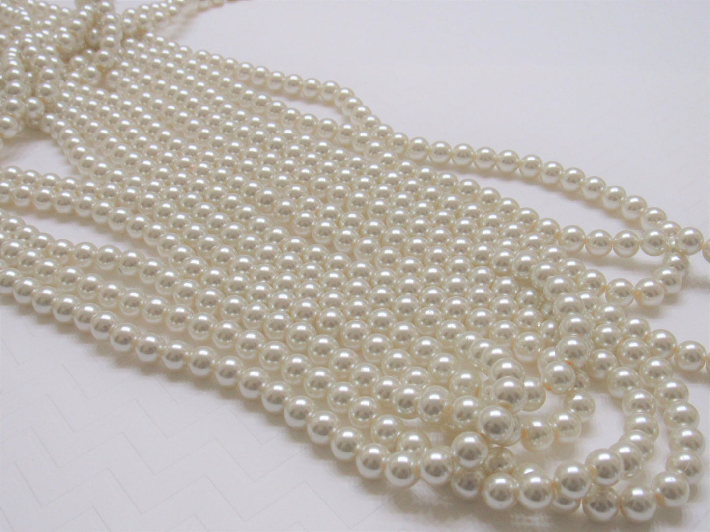 10mm Ivory Glass Pearls, Bubblegum Beads, Chunky pearls, Gumball Pearls, Chunky Bubblegum Necklace Supply, Chunky Necklace Jewelry Supply