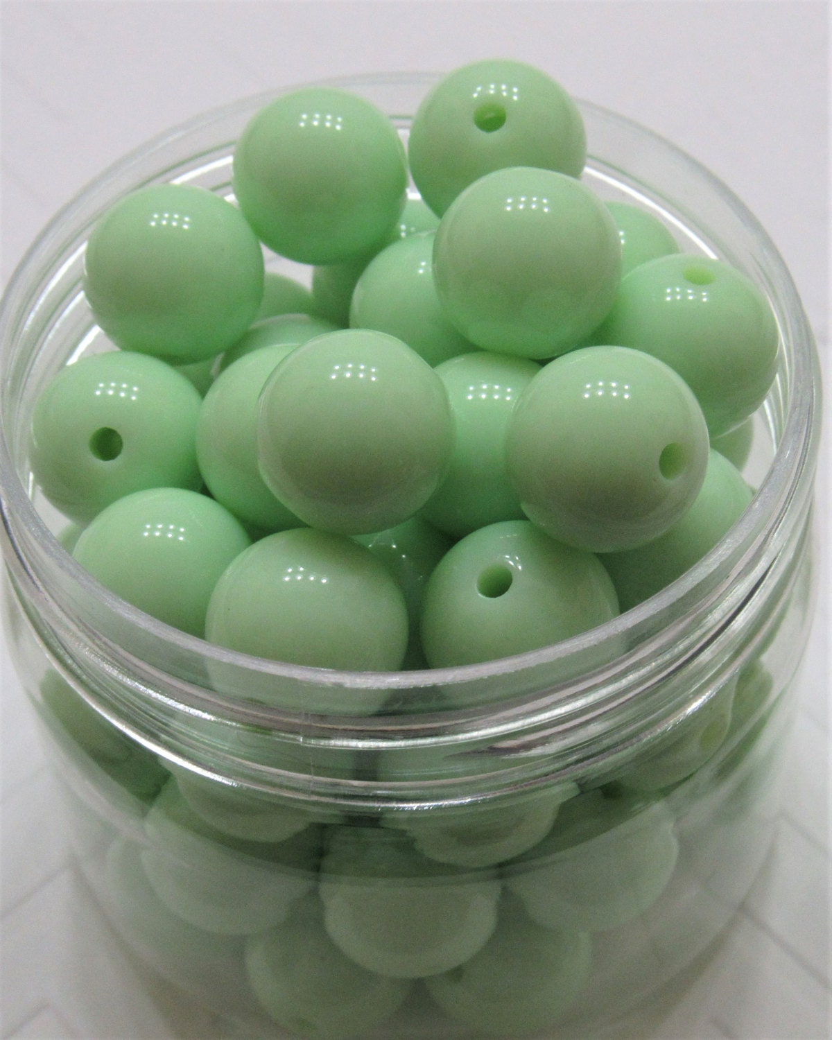 14mm Light Green Bubblegum Bead, Chunky Bright Colored Bead, Chunky Necklace Supply Bead, Gumball Bead, DIY Bead Supply, Bubblegum Beads