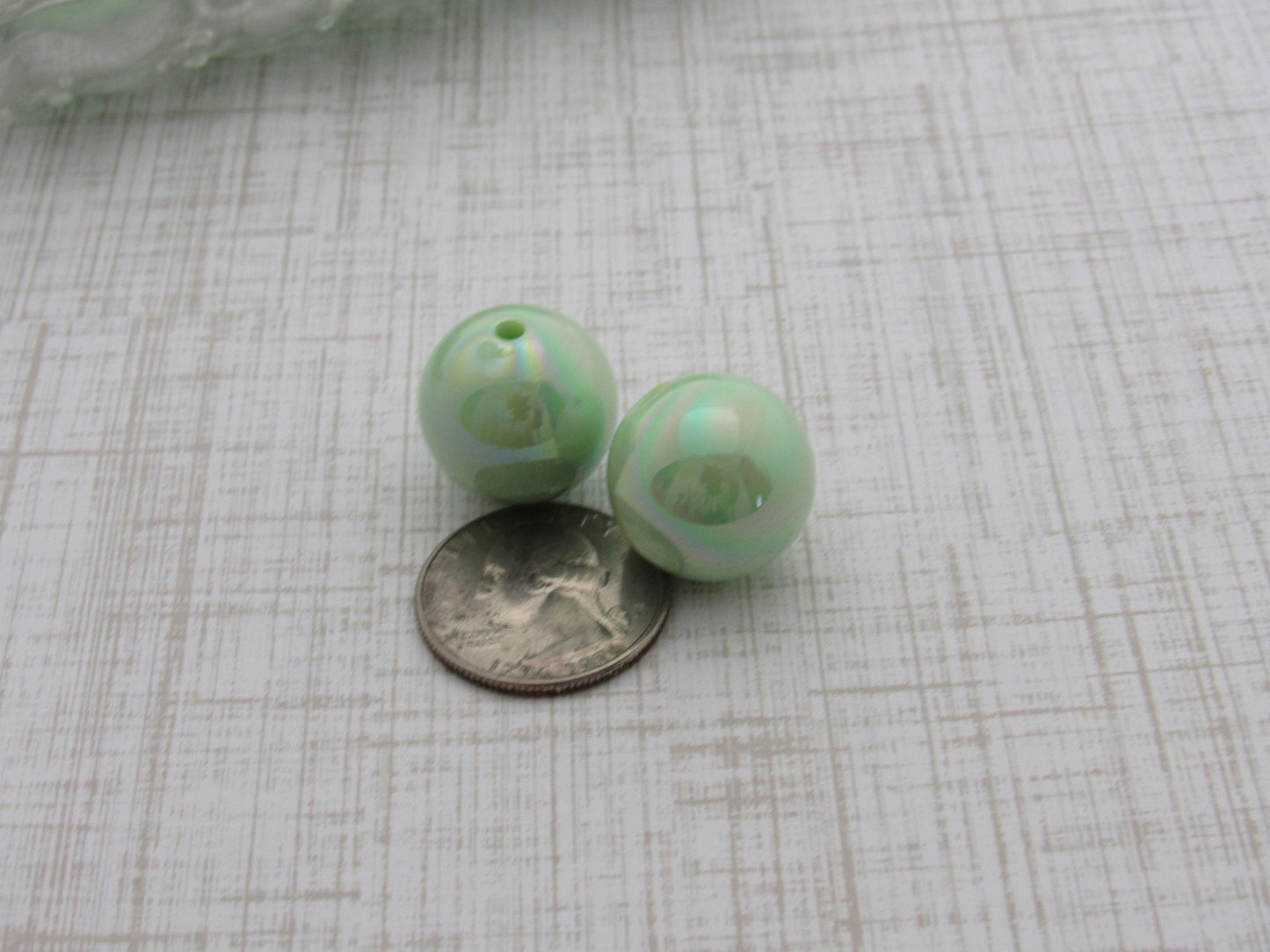 10Ct. 20mm Pastel Green AB Bubblegum Bead, Chunky Gumball Bead, Round Acrylic Bead, Chunky Bead Supply, Necklace Supply