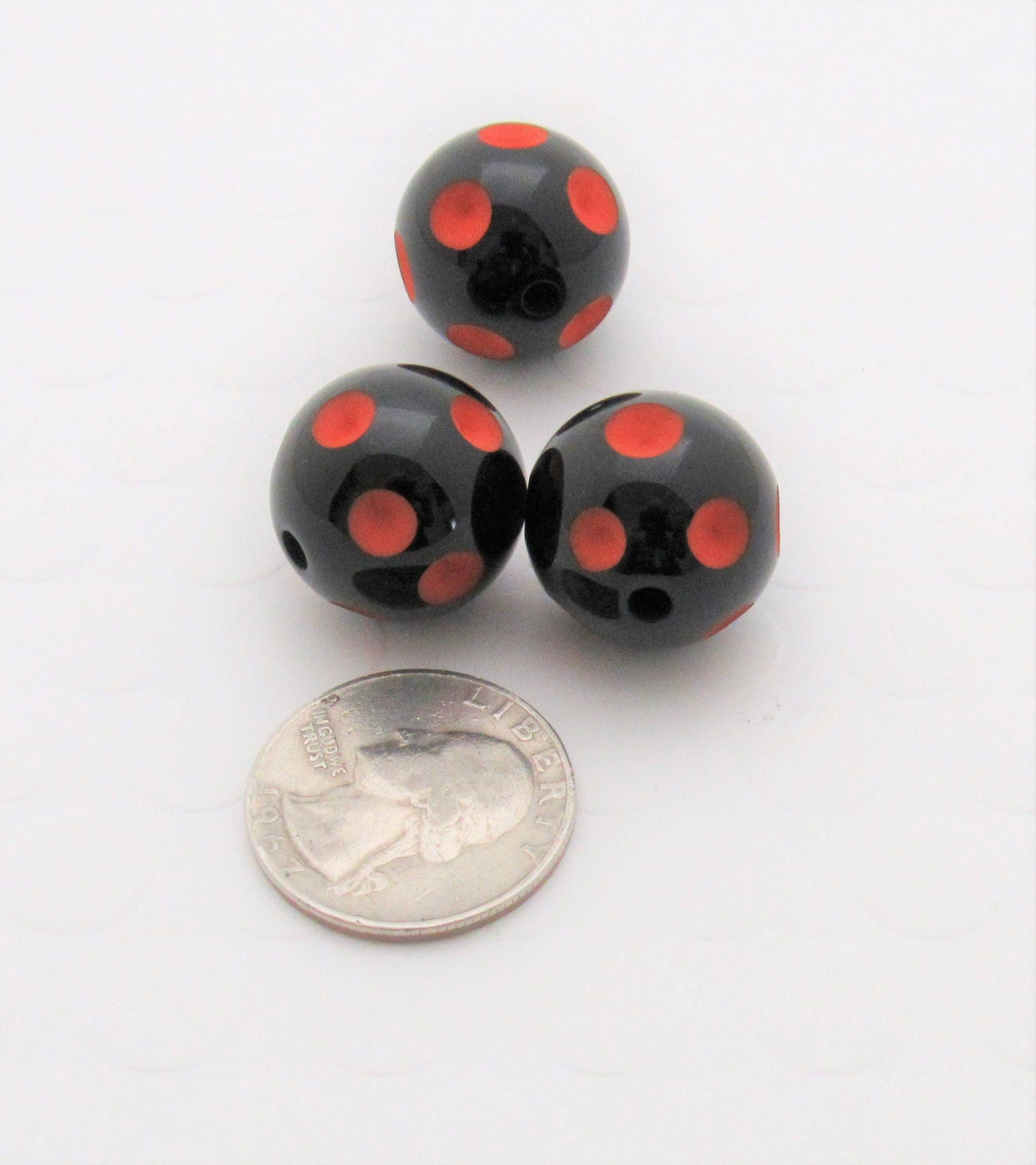 20mm Black With Orange Polka Dot Beads, Bubblegum Beads, Polka Dot Beads,  Chunky Acrylic Dotted Beads, Chunk Necklace Supply Bead