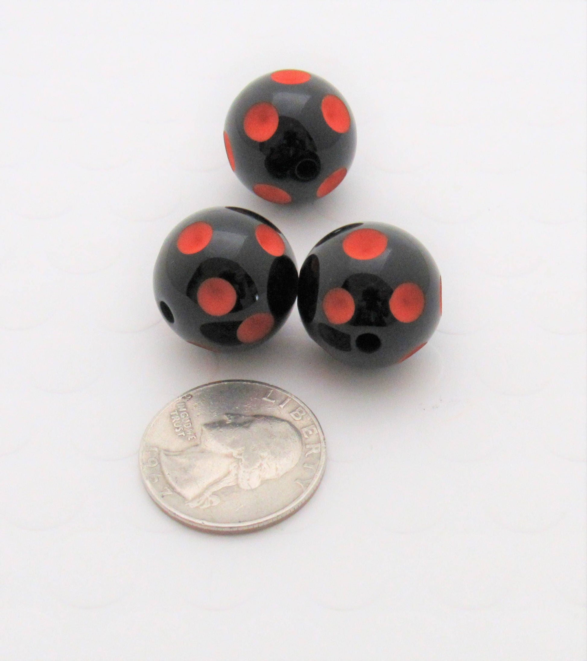 20mm Black With Orange Polka Dot Beads, Bubblegum Beads, Polka Dot Beads,  Chunky Acrylic Dotted Beads, Chunk Necklace Supply Bead