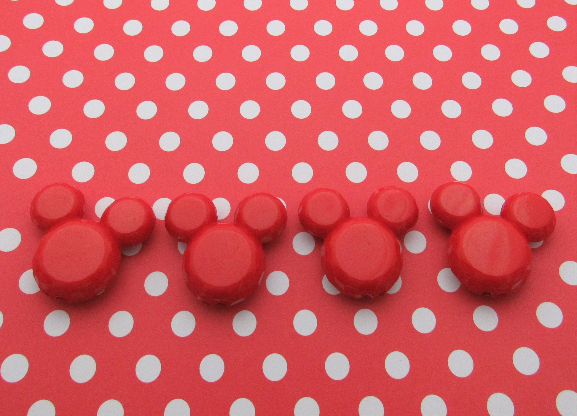 Red Minnie Mouse Bubblegum bead, Acrylic Mickey Mouse Beads, Chunky Minnie Mouse Bead, Gumball Mickey, Chunky Mickey Necklace Bead