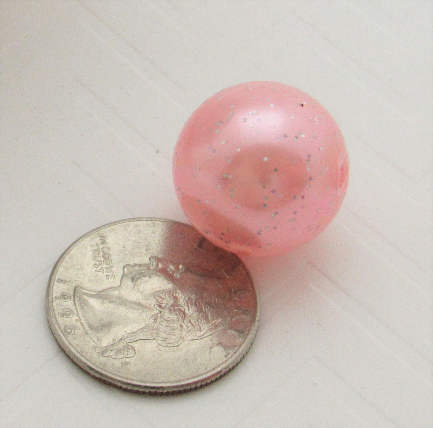 20mm Glitter Pink Pearls, Chunky Pearl Beads, Bubblegum Glitter Beads, Chunky Beads, Faux Pearl Beads, Chunky Bead Supply, Pearl Bead