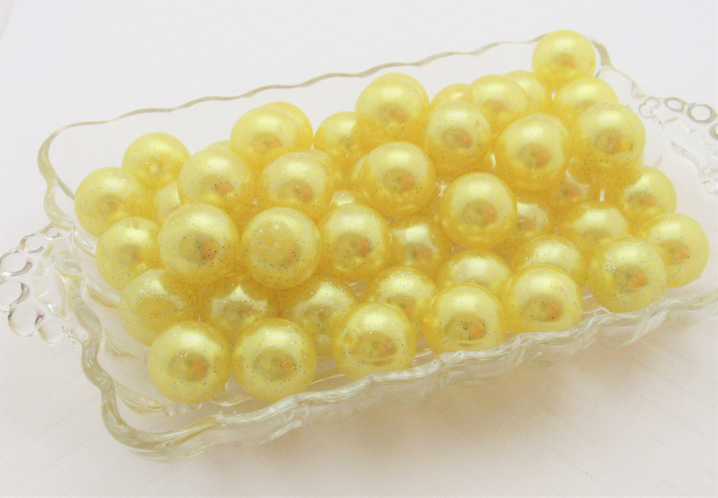 20mm Yellow Glitter Pearls, Chunky Bubblegum Pearls, Glitter Beads, Chunky Beads, Faux Pearl Beads, Chunky Bead Supply, Glitter Pearls