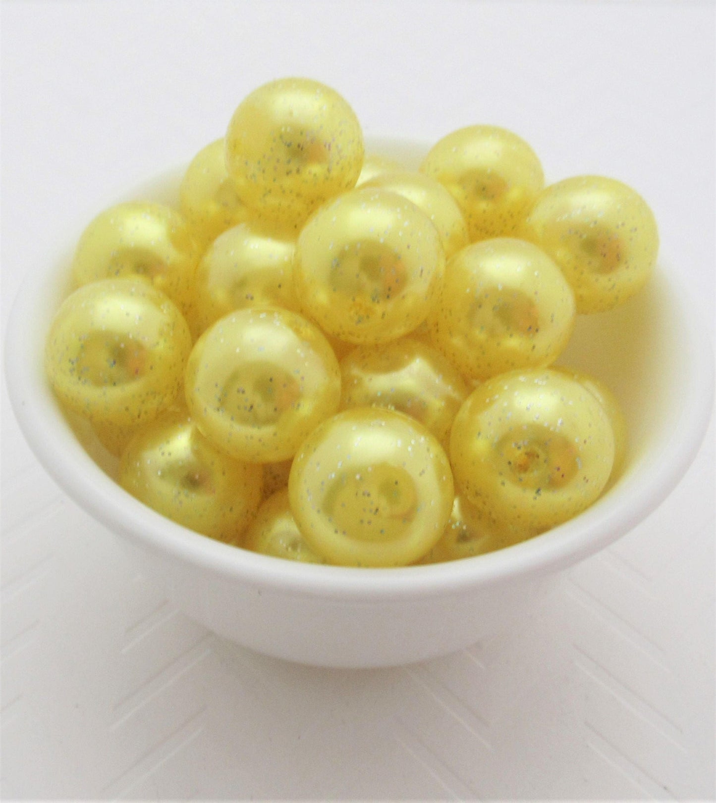 20mm Yellow Glitter Pearls, Chunky Bubblegum Pearls, Glitter Beads, Chunky Beads, Faux Pearl Beads, Chunky Bead Supply, Glitter Pearls