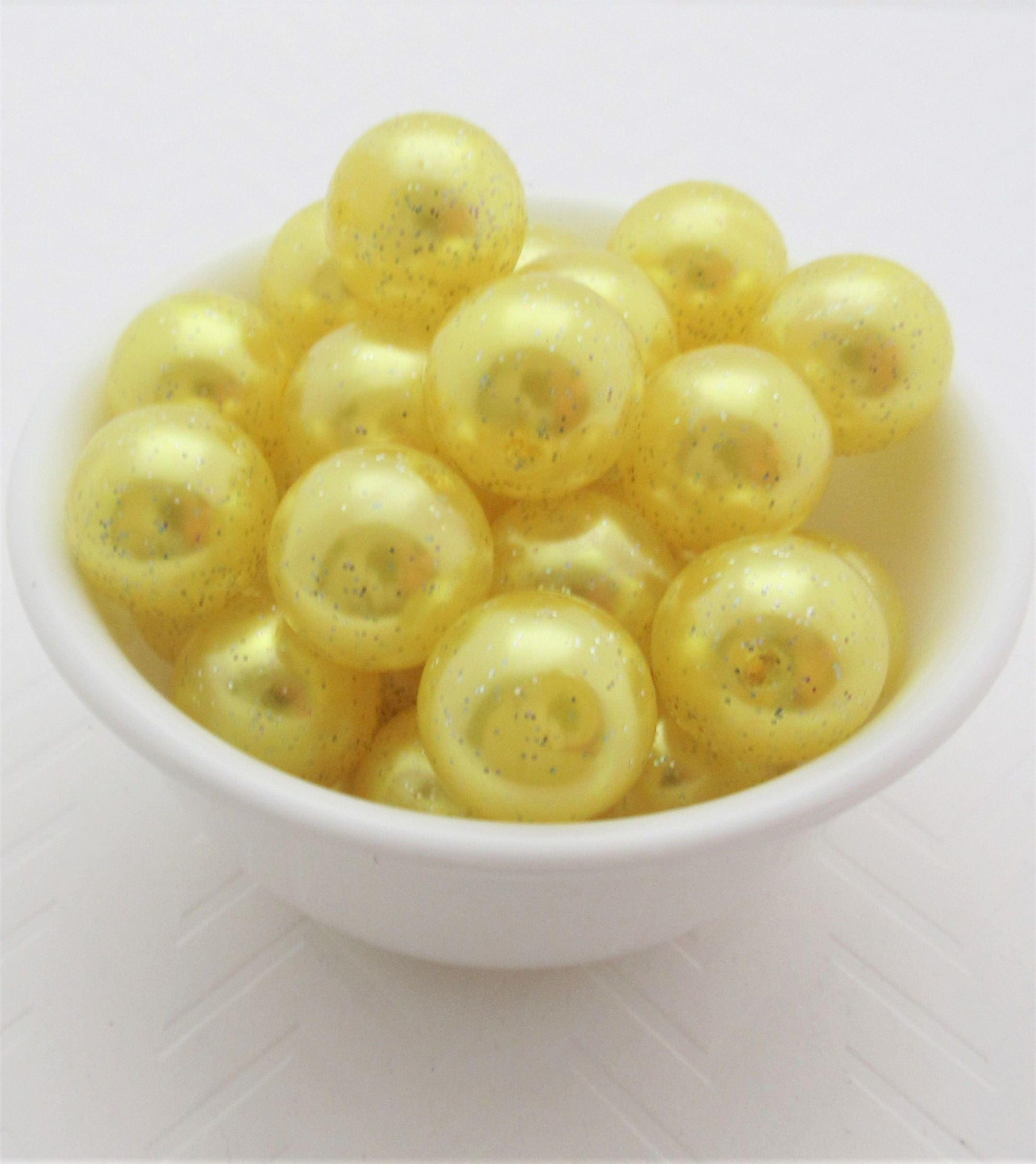 20mm Yellow Glitter Pearls, Chunky Bubblegum Pearls, Glitter Beads, Chunky Beads, Faux Pearl Beads, Chunky Bead Supply, Glitter Pearls