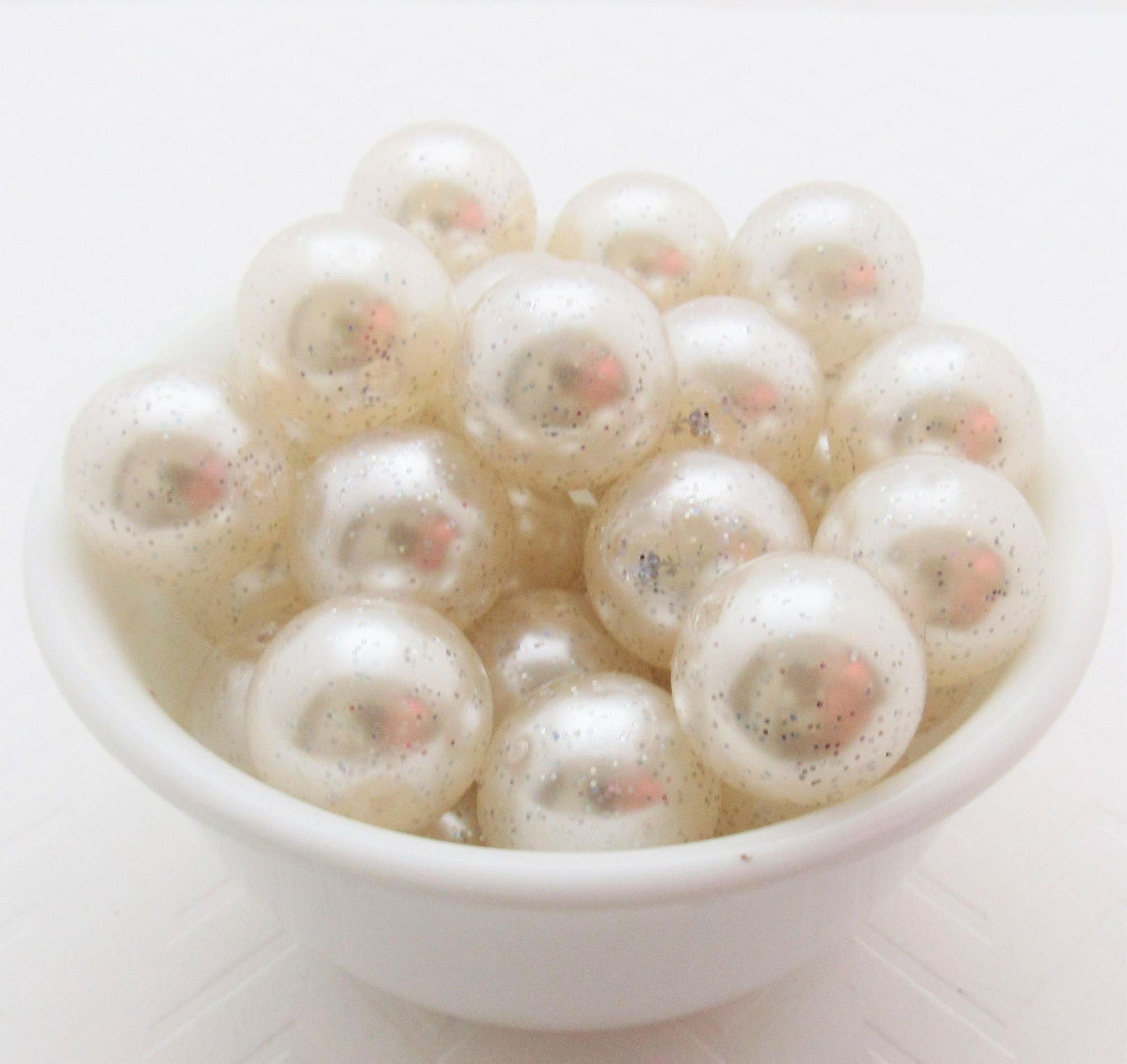 NEW 20mm Ivory Glitter Pearls, Chunky Bubblegum Pearls, Glitter Beads, Chunky Beads, Faux Pearl Beads, Chunky Bead Supply, Glitter Pearls
