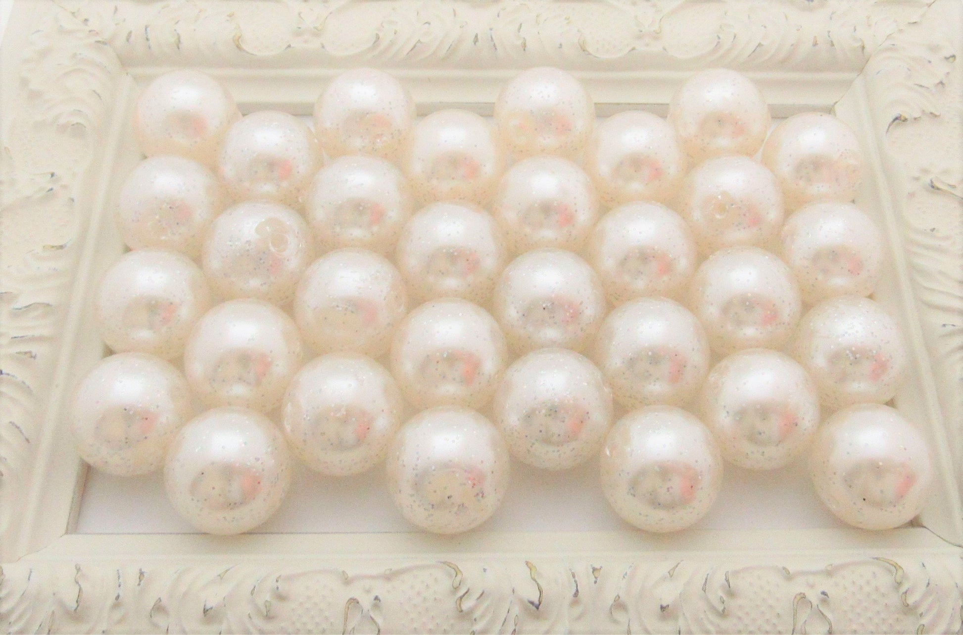 NEW 20mm Ivory Glitter Pearls, Chunky Bubblegum Pearls, Glitter Beads, Chunky Beads, Faux Pearl Beads, Chunky Bead Supply, Glitter Pearls