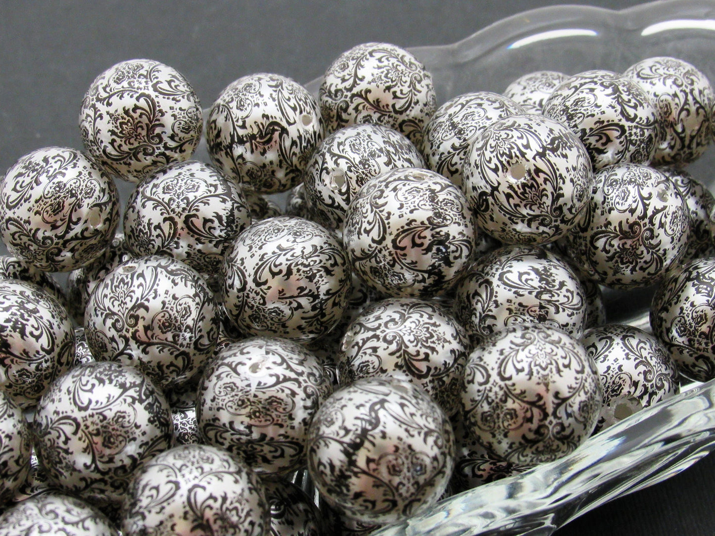 20mm Printed Damask Pearls, Black On White Bubblegum Pearls, Chunky Gumball Beads, Bubblegum Bead Supply, Chunky Printed Pearl Beads