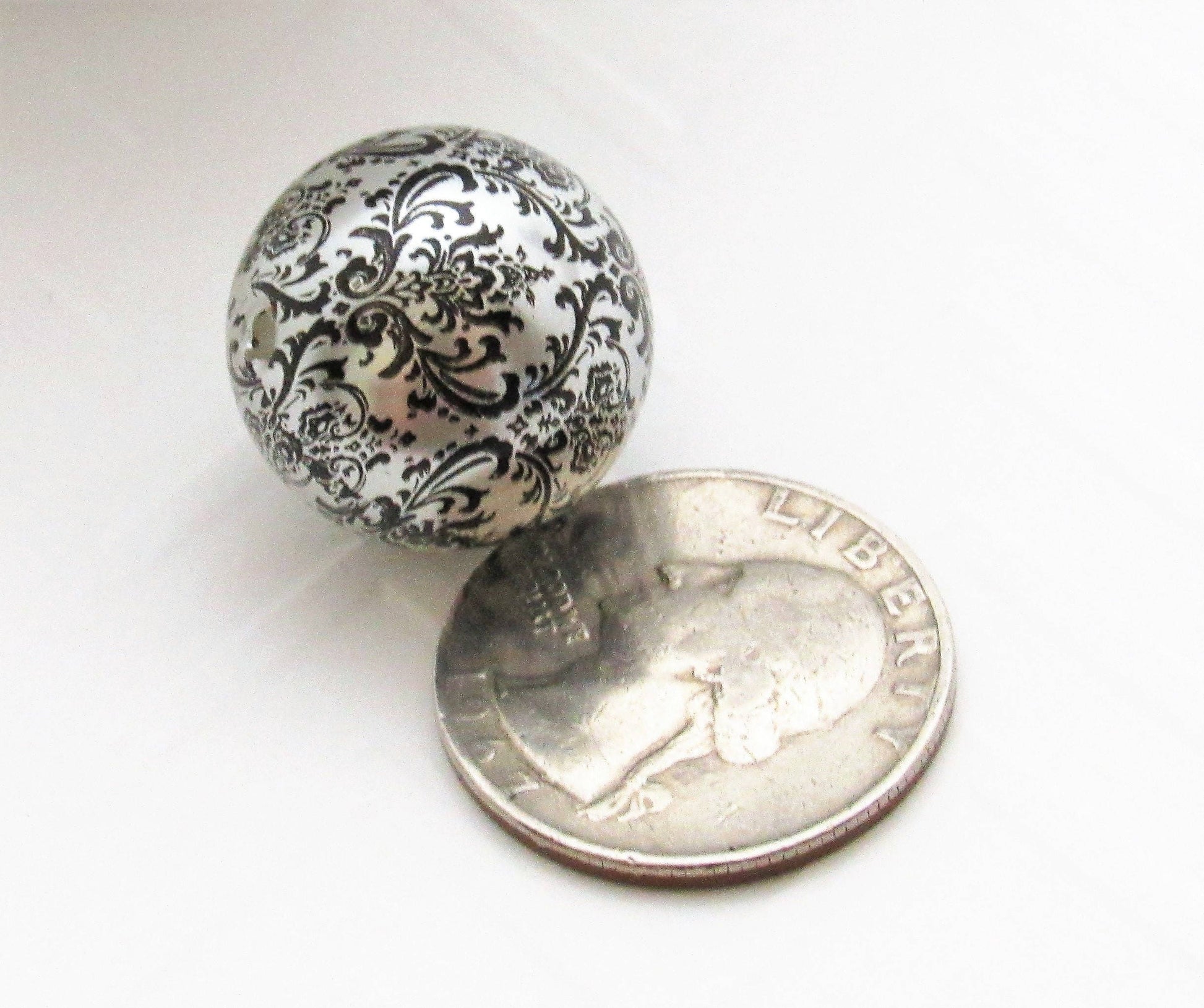 20mm Printed Damask Pearls, Black On White Bubblegum Pearls, Chunky Gumball Beads, Bubblegum Bead Supply, Chunky Printed Pearl Beads