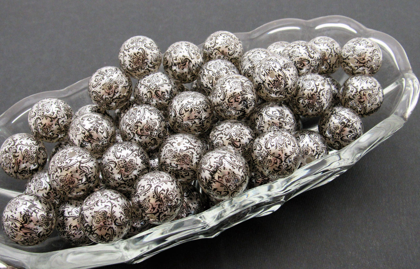 20mm Printed Damask Pearls, Black On White Bubblegum Pearls, Chunky Gumball Beads, Bubblegum Bead Supply, Chunky Printed Pearl Beads