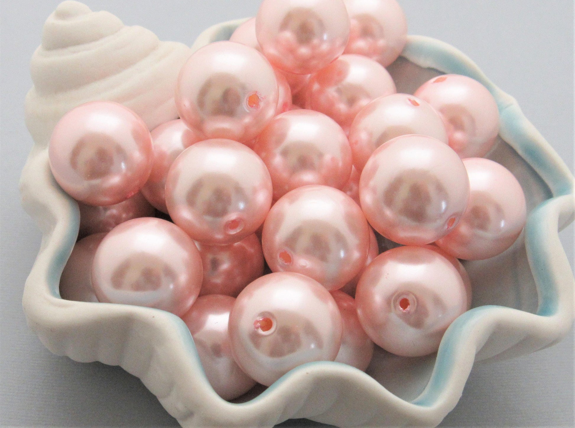20mm Light Pink Pearl Beads, Chunky Pearl Beads, Bubblegum Pearl Beads, Chunky Beads, Faux Pearl Beads, Gumball Pearl Beads, Supply Beads