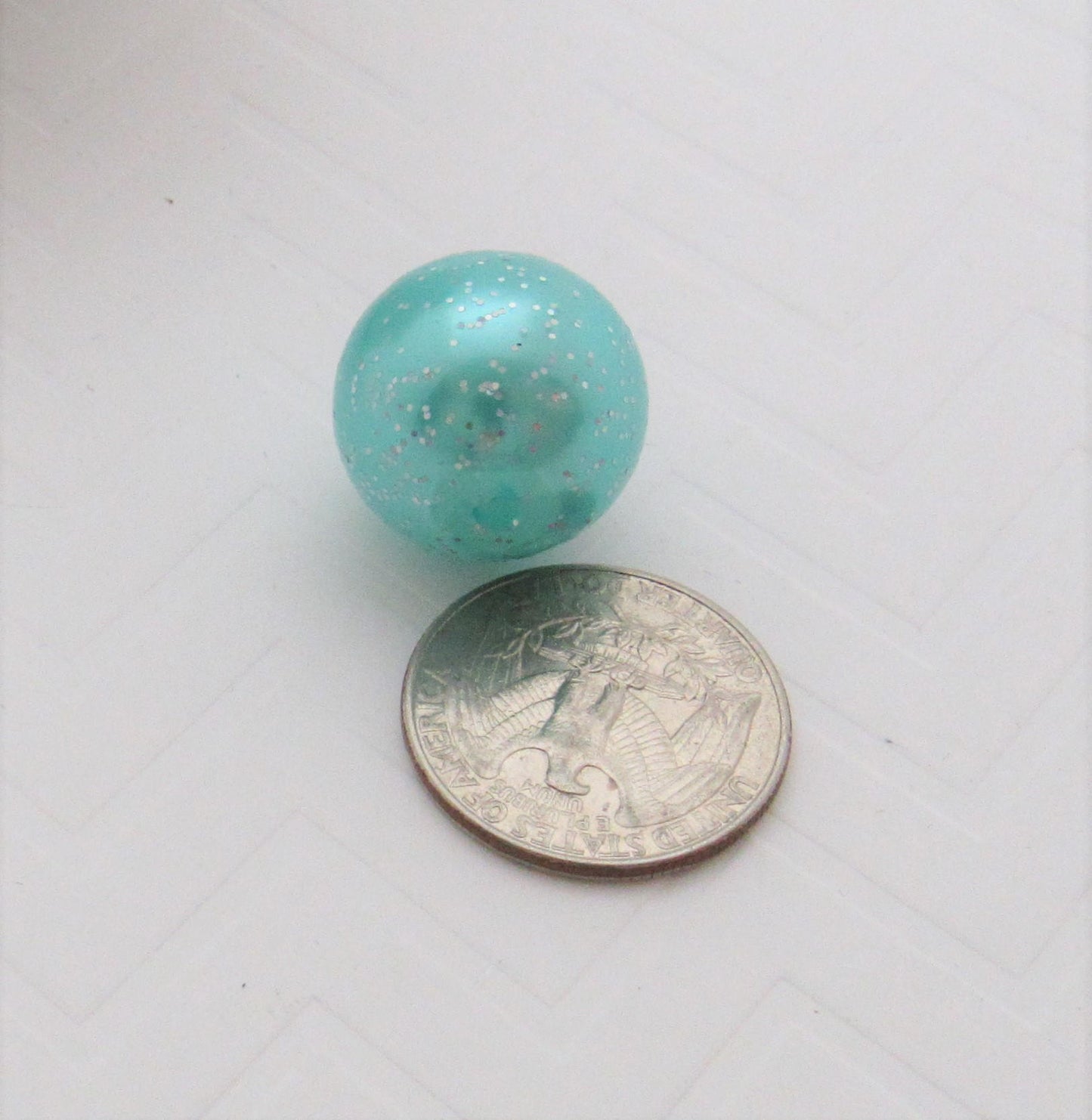 20mm Glitter Light Turquoise Pearls, Chunky Bubblegum Pearl, Glitter Beads, Chunky Beads, Faux Pearl Beads, Chunky Bead Supply, Pearls