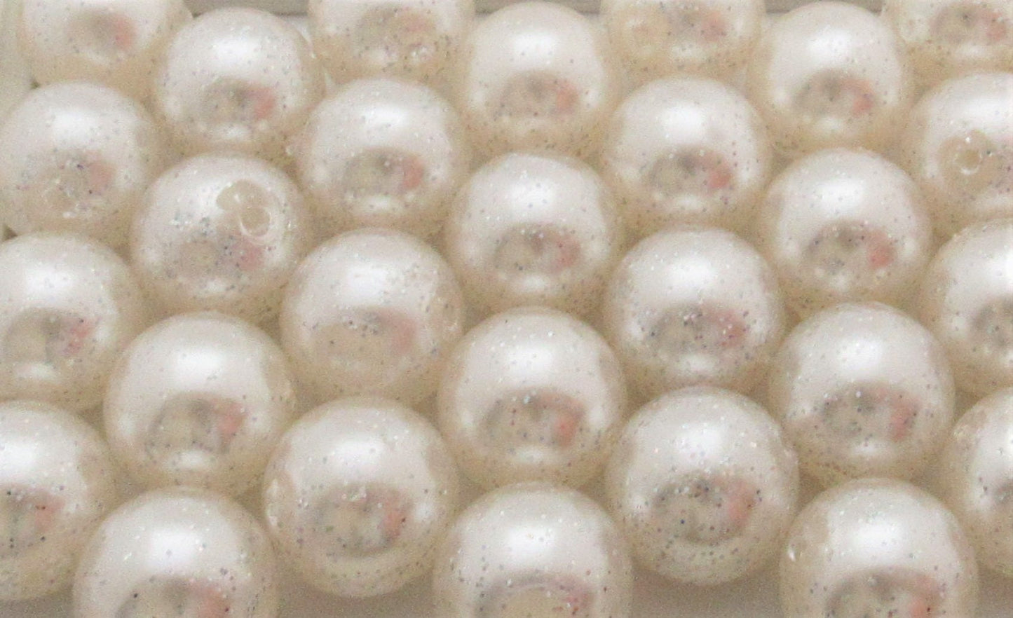 NEW 20mm Ivory Glitter Pearls, Chunky Bubblegum Pearls, Glitter Beads, Chunky Beads, Faux Pearl Beads, Chunky Bead Supply, Glitter Pearls