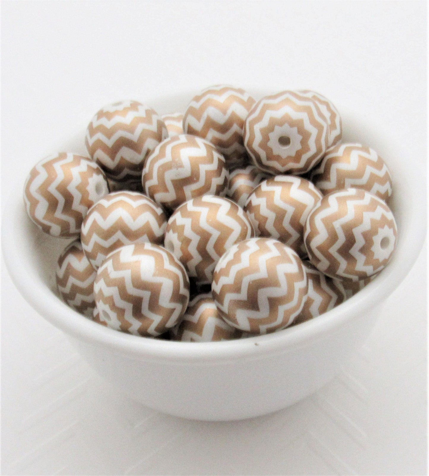 20mm Printed Chevron Gold on White Pearls,  Bubblegum Beads, Chunky Gumball Beads, Bubblegum Bead Supply, Chunky Printed Pearl Beads