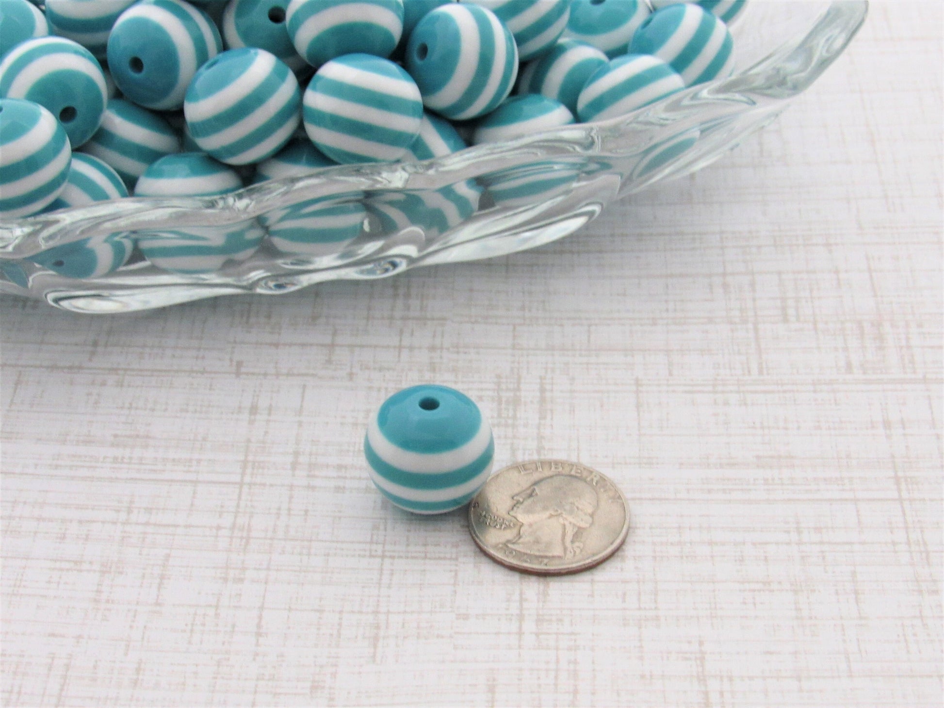 20mm Cyan Striped Bubblegum Beads, Bubblegum Beads,  Chunky Acrylic Striped Gumball Beads, Round Chunky Bubblegum Beads, Bead Supply