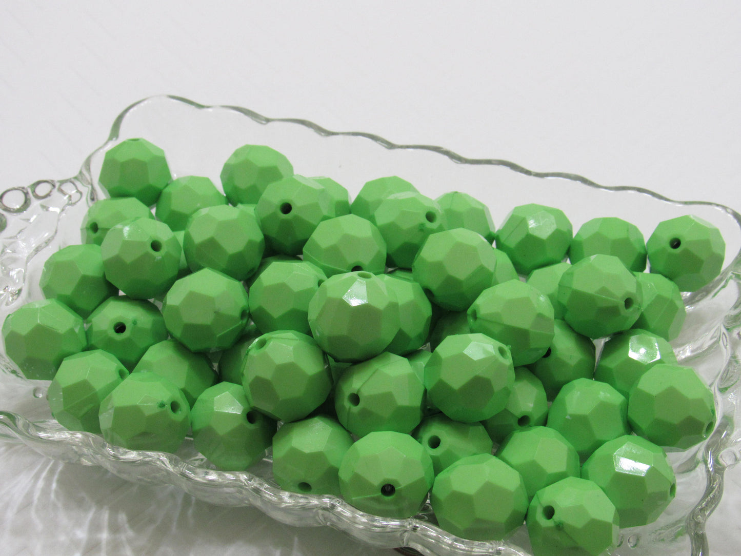20mm Solid Lime Faceted Beads, 10ct. Bubblegum Beads, Gumball Beads, Acrylic Bead, Bubblegum Bead, Solid Round Bead Chunky Necklace Bead
