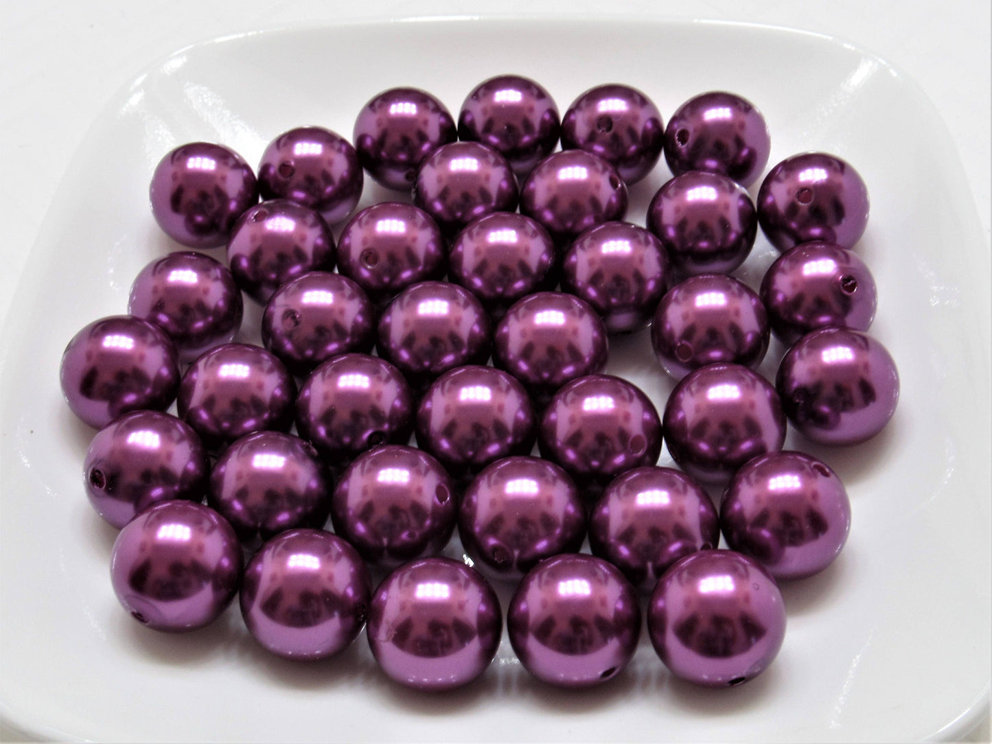 New 20mm Ultra Violet Gumball Pearls, Chunky Bubblegum Beads, Round Acrylic Pearl Beads, Chunky Pearl Beads, Chunky Necklace Supply Beads