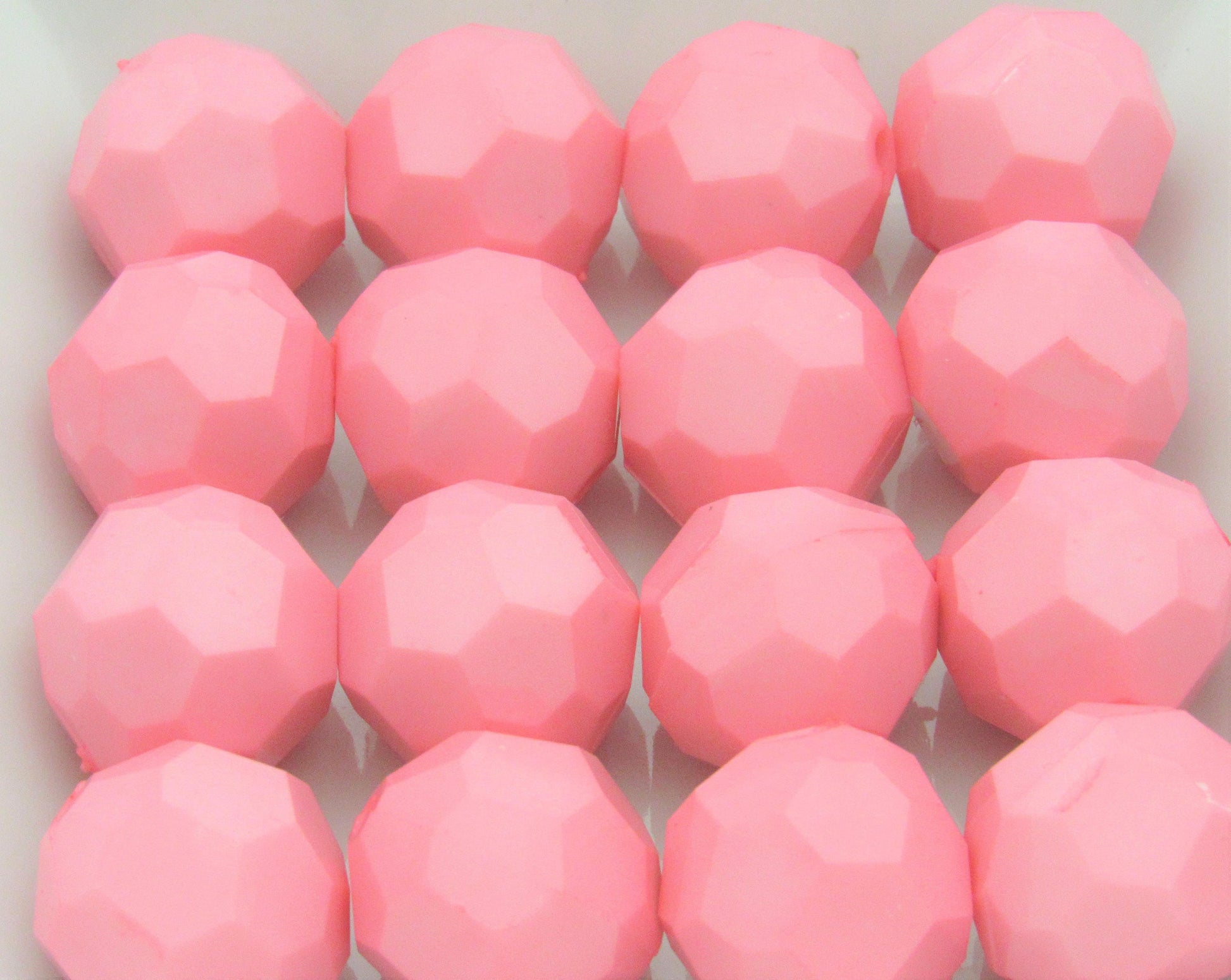 20mm Solid Pink Faceted Beads, 10 ct. Bubblegum Beads, Gumball Beads, Acrylic Bead, Bubblegum Bead, Solid Round Bead, Chunky Necklace Supply