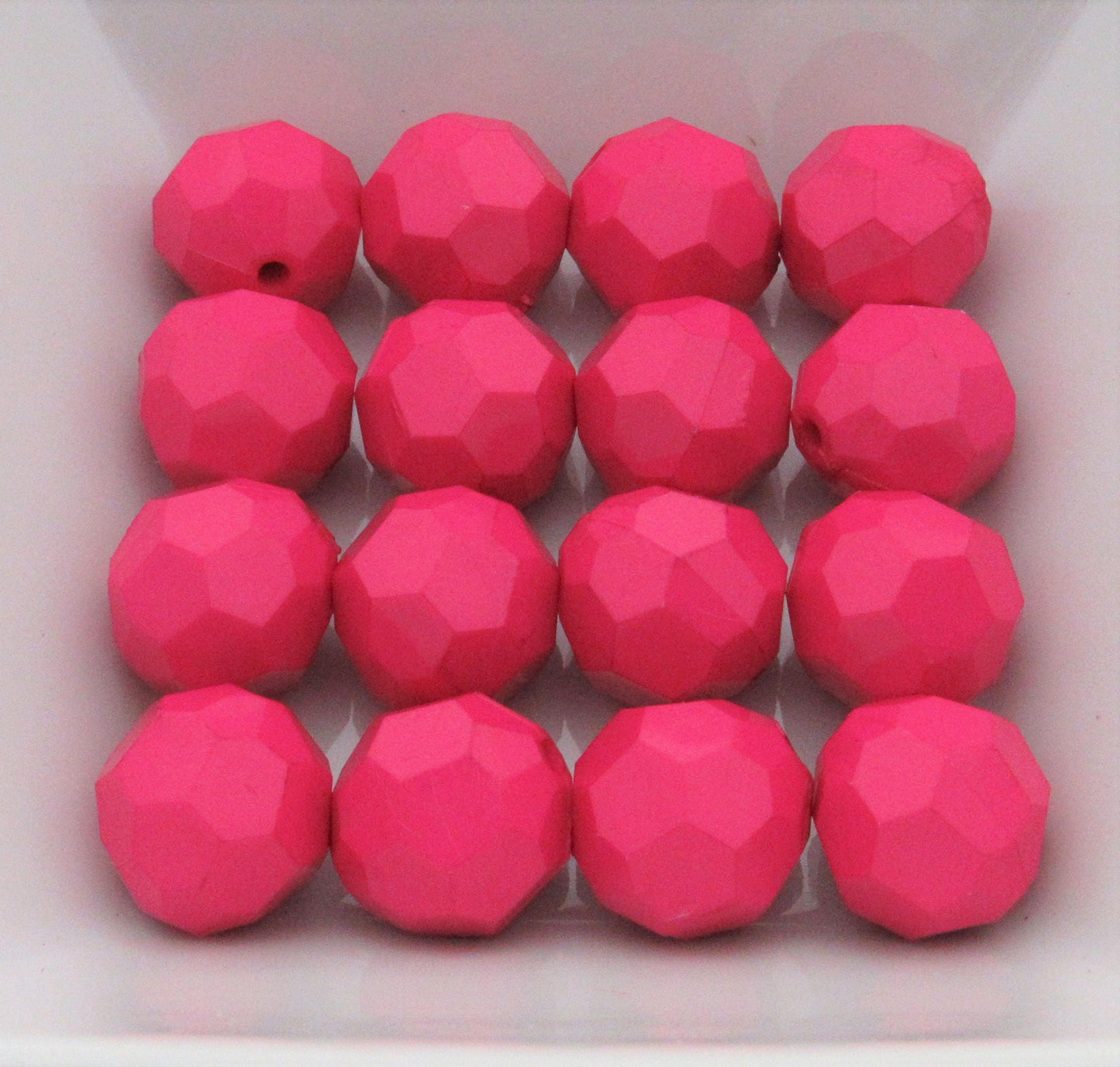 20mm Solid Hot Pink Faceted Beads, 10ct. Bubblegum Beads, Gumball Beads, Acrylic Bead, Bubblegum Bead, Solid Round Bead Chunky Necklace Bead