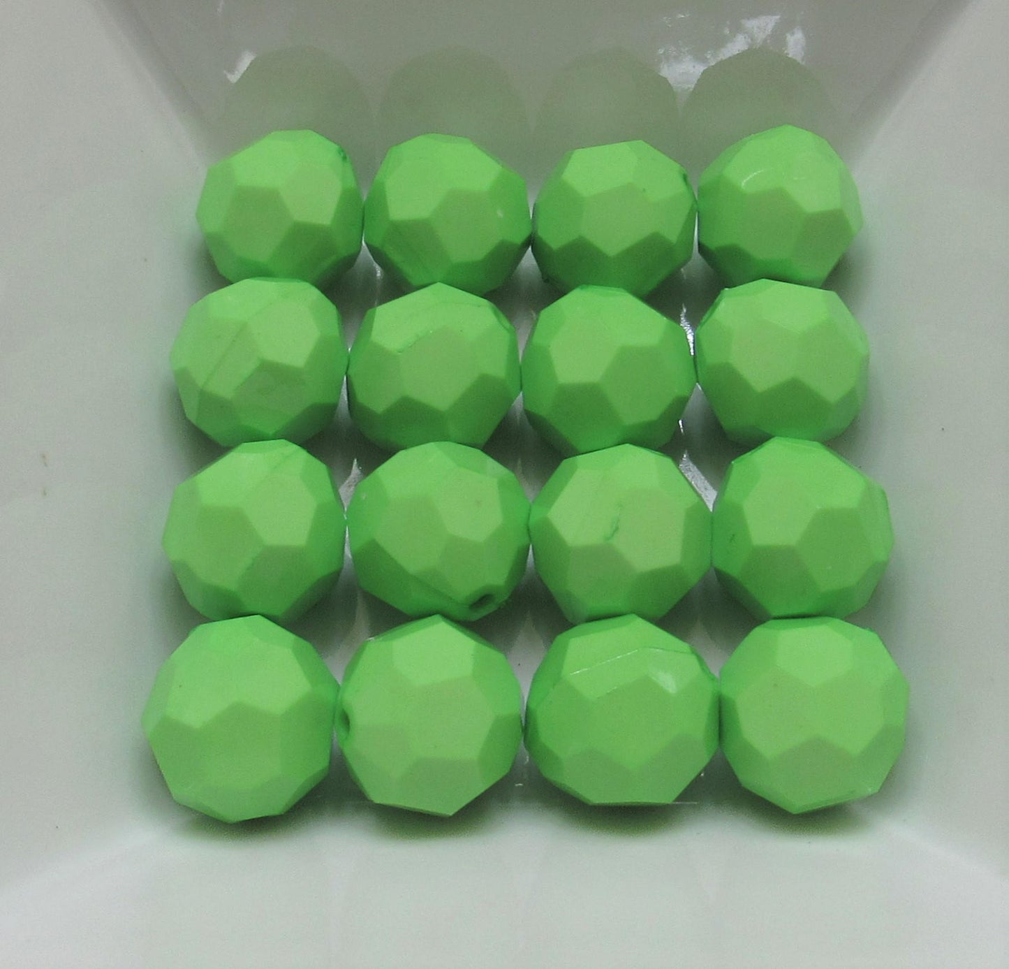 20mm Solid Lime Faceted Beads, 10ct. Bubblegum Beads, Gumball Beads, Acrylic Bead, Bubblegum Bead, Solid Round Bead Chunky Necklace Bead