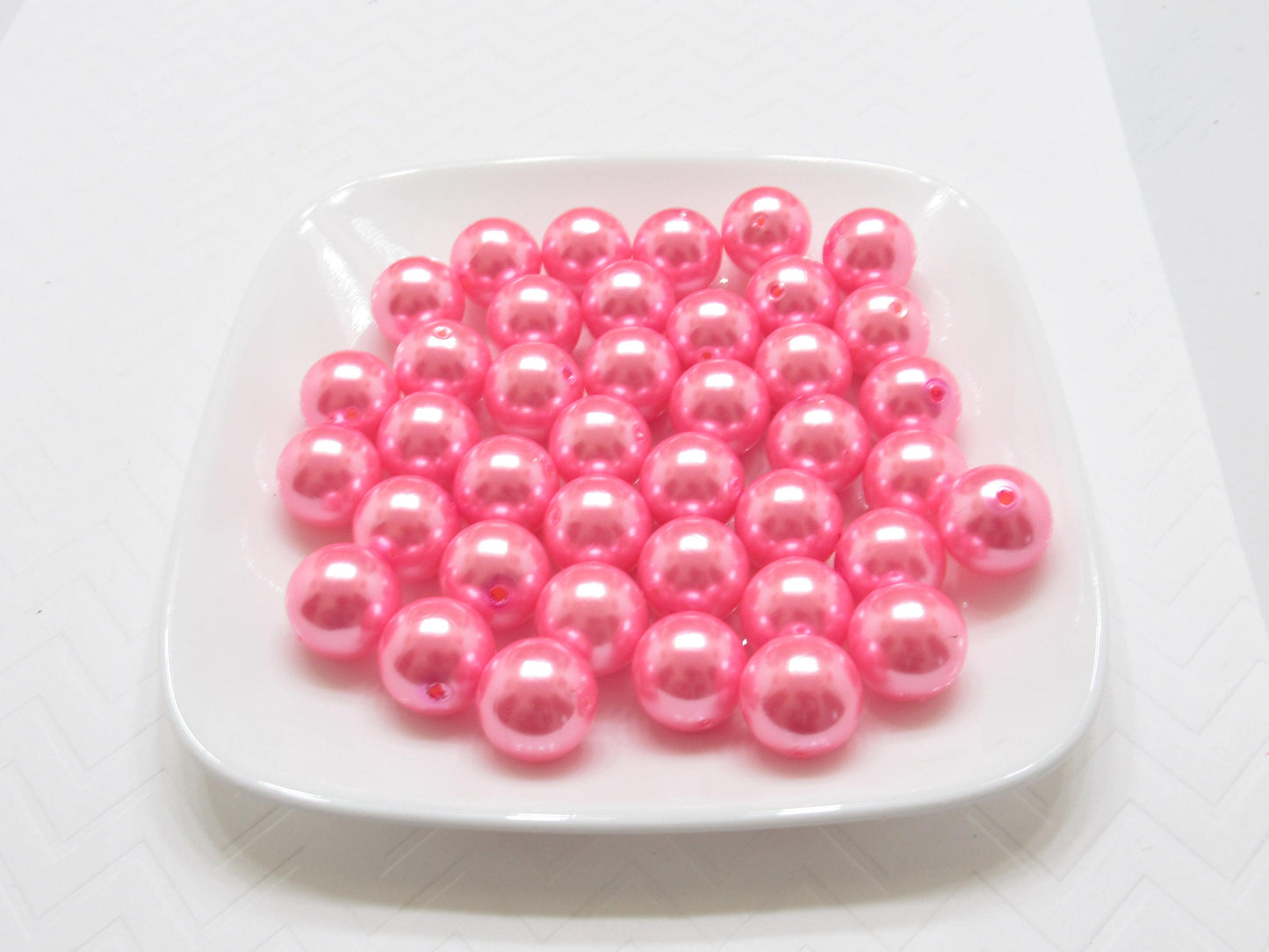 20mm Pearl Pink Pearl Beads, Chunky 10ct. Pearl Beads, Bubblegum Beads, Chunky Beads, Faux Pearl Beads, Gumball Pearl Beads, Supply Beads