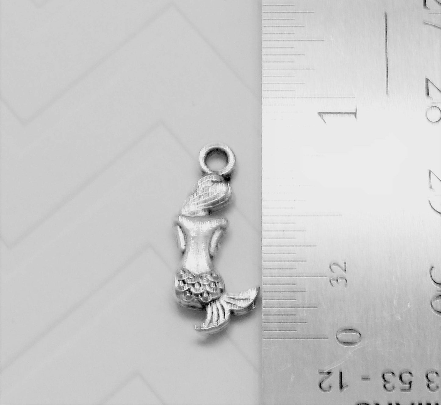 20mm Mermaid Charm, Bracelet Charm, Pendant, Scrapbook Finding, Phone Cases Deco, Purse Charm, Antique Silver Mermaid, Card Making Supply