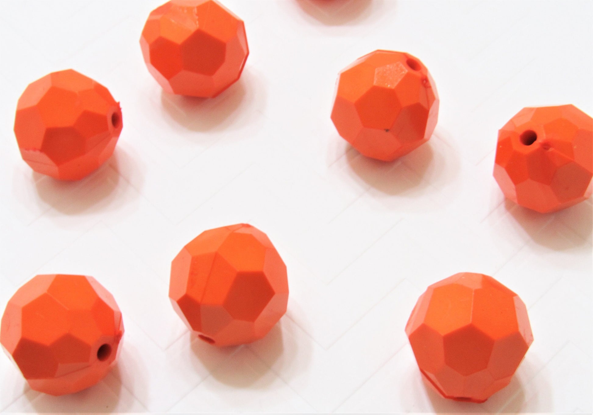 20mm Solid Orange Faceted Beads, 10ct Bubblegum Beads, Gumball Beads, Acrylic Bead, Bubblegum Bead, Solid Round Bead Chunky Necklace Bead