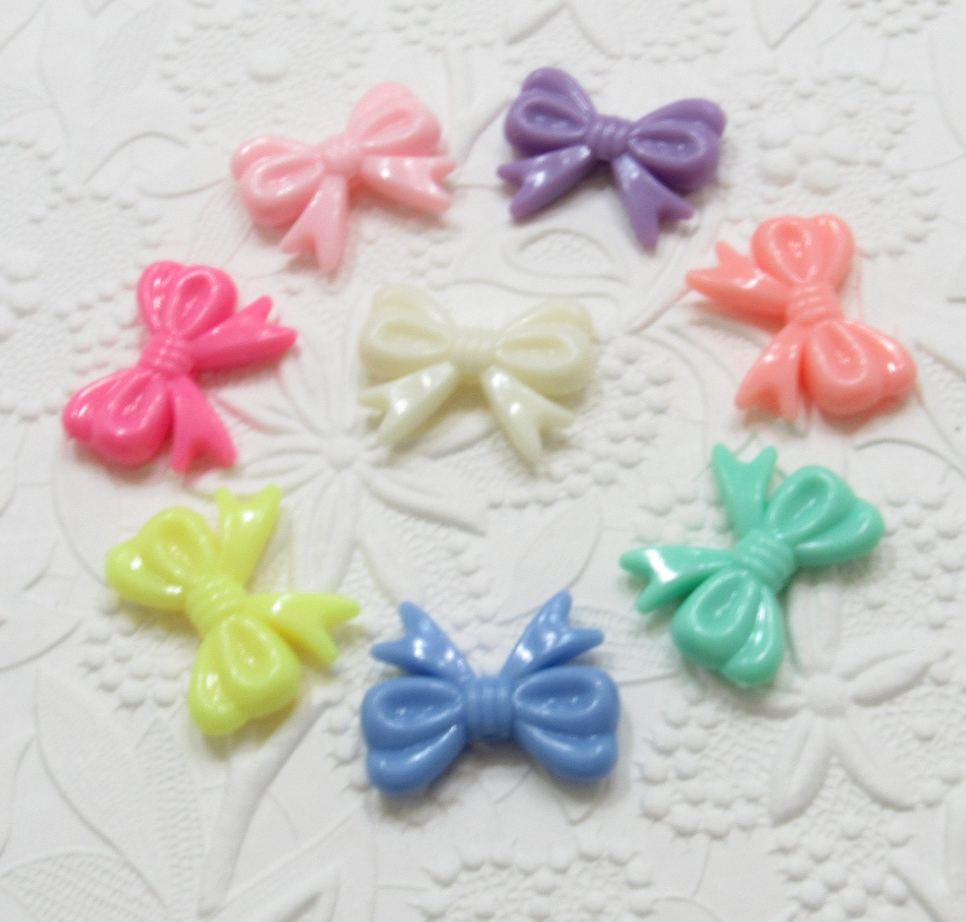10 Small 29mm Bow Beads, Bubblegum Bownot Bead, Chunky Necklace Bead, Bubble Gum Bow Beads, Chunky Bubblegum Necklace bow