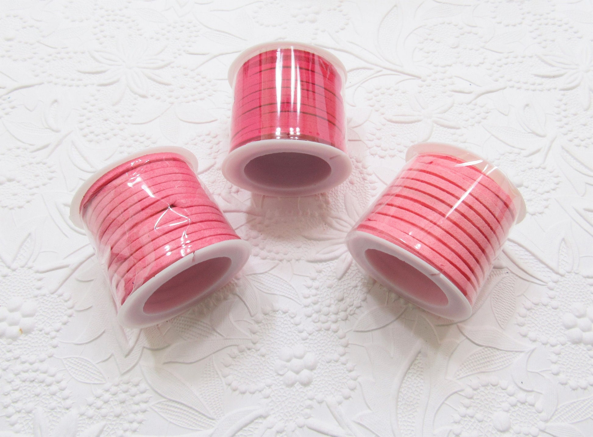 5M Roll Faux Fuchsia, Pink Suede Cord, 3 X 1.5mm Jewelry Making Cord, Suede Lacing, Bracelet String, 5M = 16 Feet