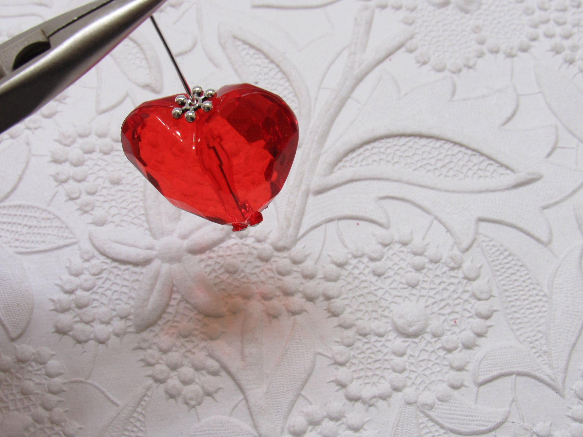 2 for 1.00 - 28mm Transparent Heart Beads, Assorted Colors, Bubblegum Acrylic Bead, Faceted Crystal Look  Bead, Chunky Heart Bubblegum Bead