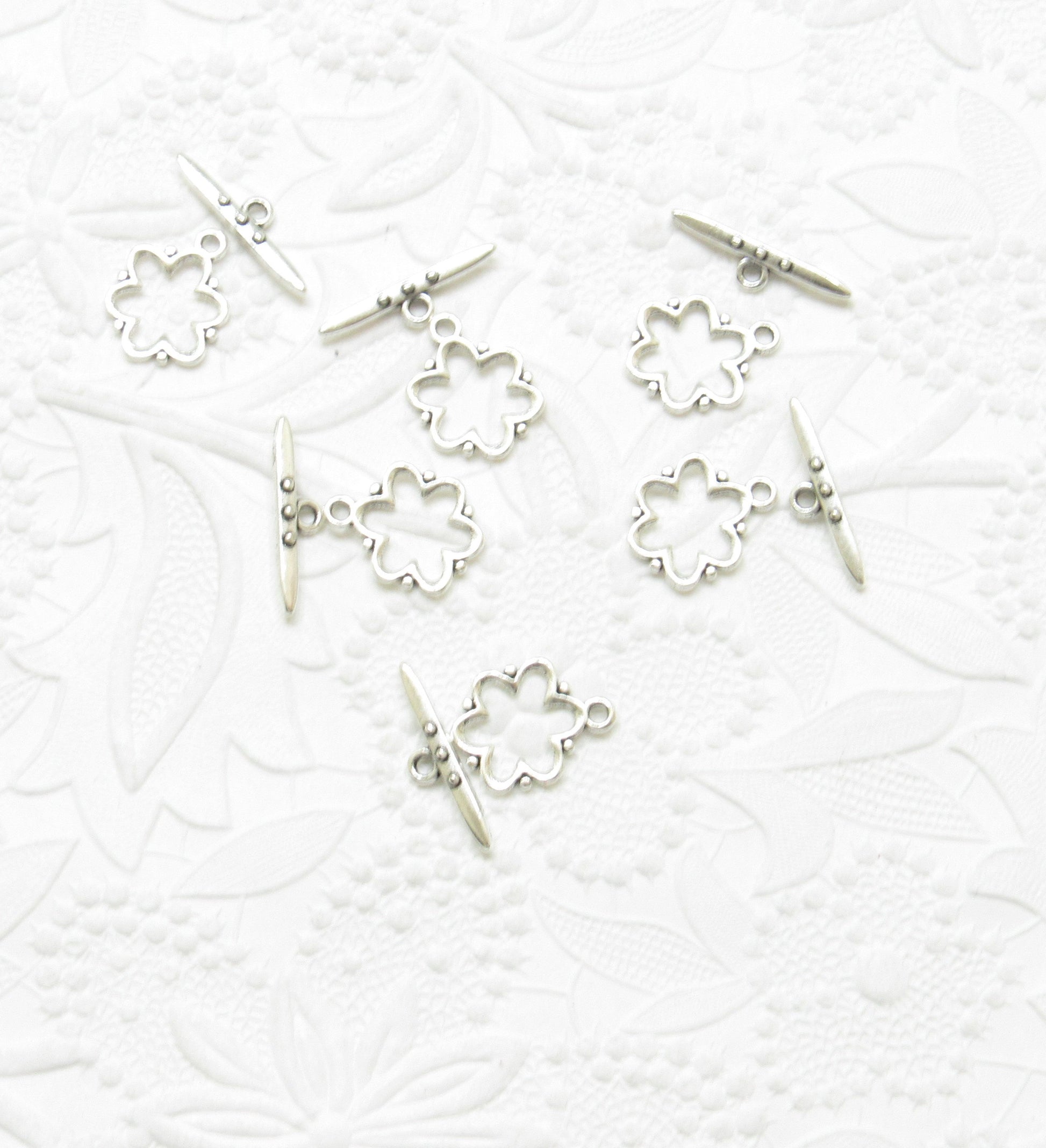 NEW Antique Silver Toggle Clasps, Bubblegum Jewelry Clasp, Chunky necklace supply, Lead Free and Cadmium Free, 19x15x1.5mm