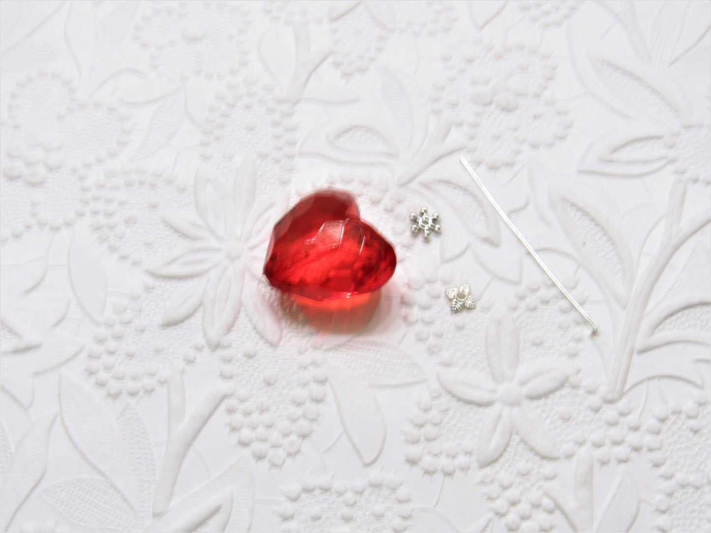 2 for 1.00 - 28mm Transparent Heart Beads, Assorted Colors, Bubblegum Acrylic Bead, Faceted Crystal Look  Bead, Chunky Heart Bubblegum Bead