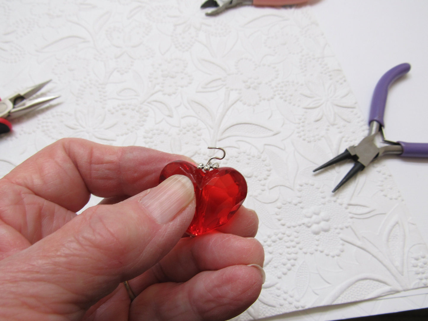 2 for 1.00 - 28mm Transparent Heart Beads, Assorted Colors, Bubblegum Acrylic Bead, Faceted Crystal Look  Bead, Chunky Heart Bubblegum Bead