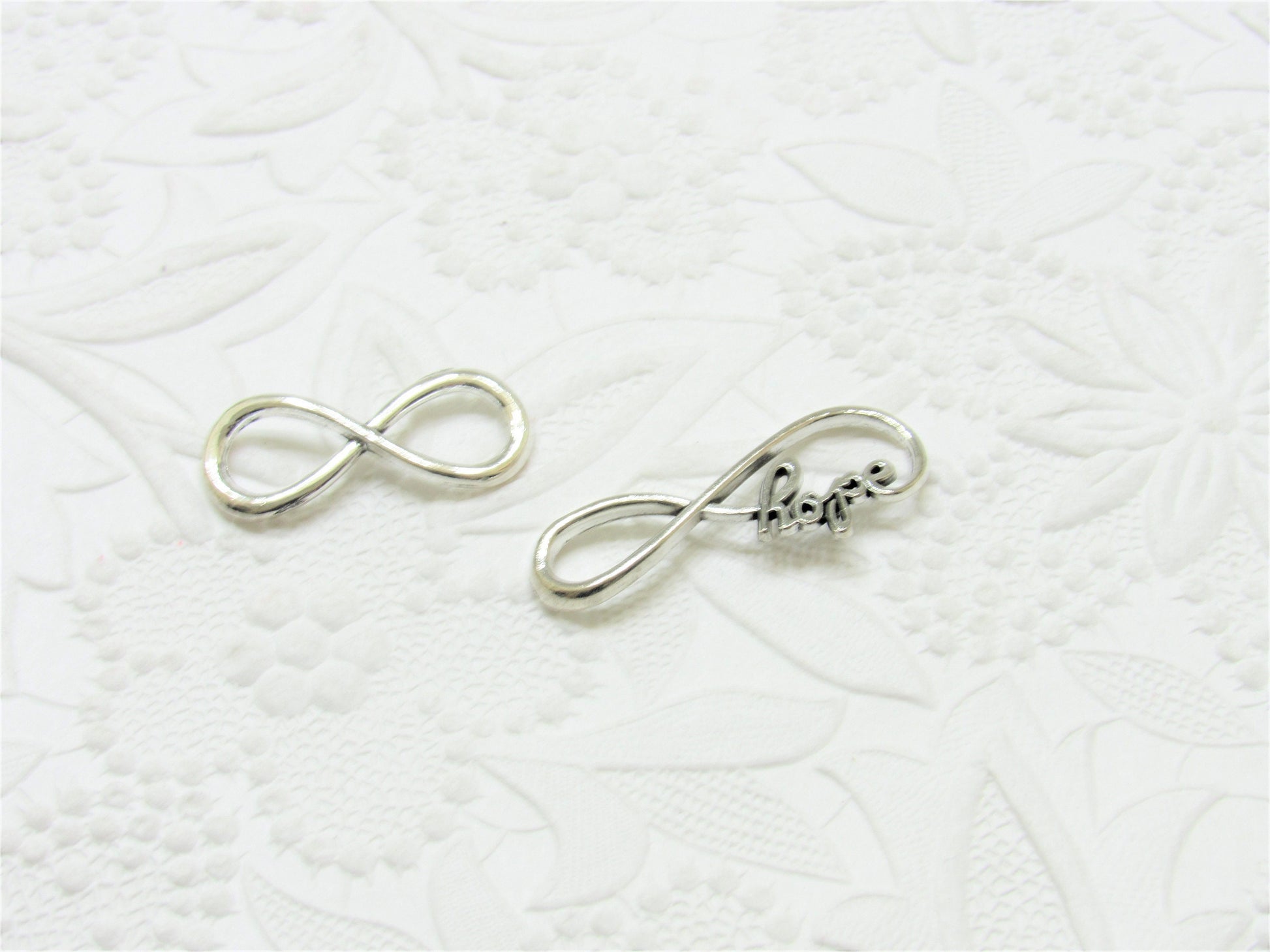 Antique Silver, Gold, Black, Bronze Infinity Connectors Charms 12X13mm Bracelet, Charm, Antique Silver Finding, Jewelry Supply Findings