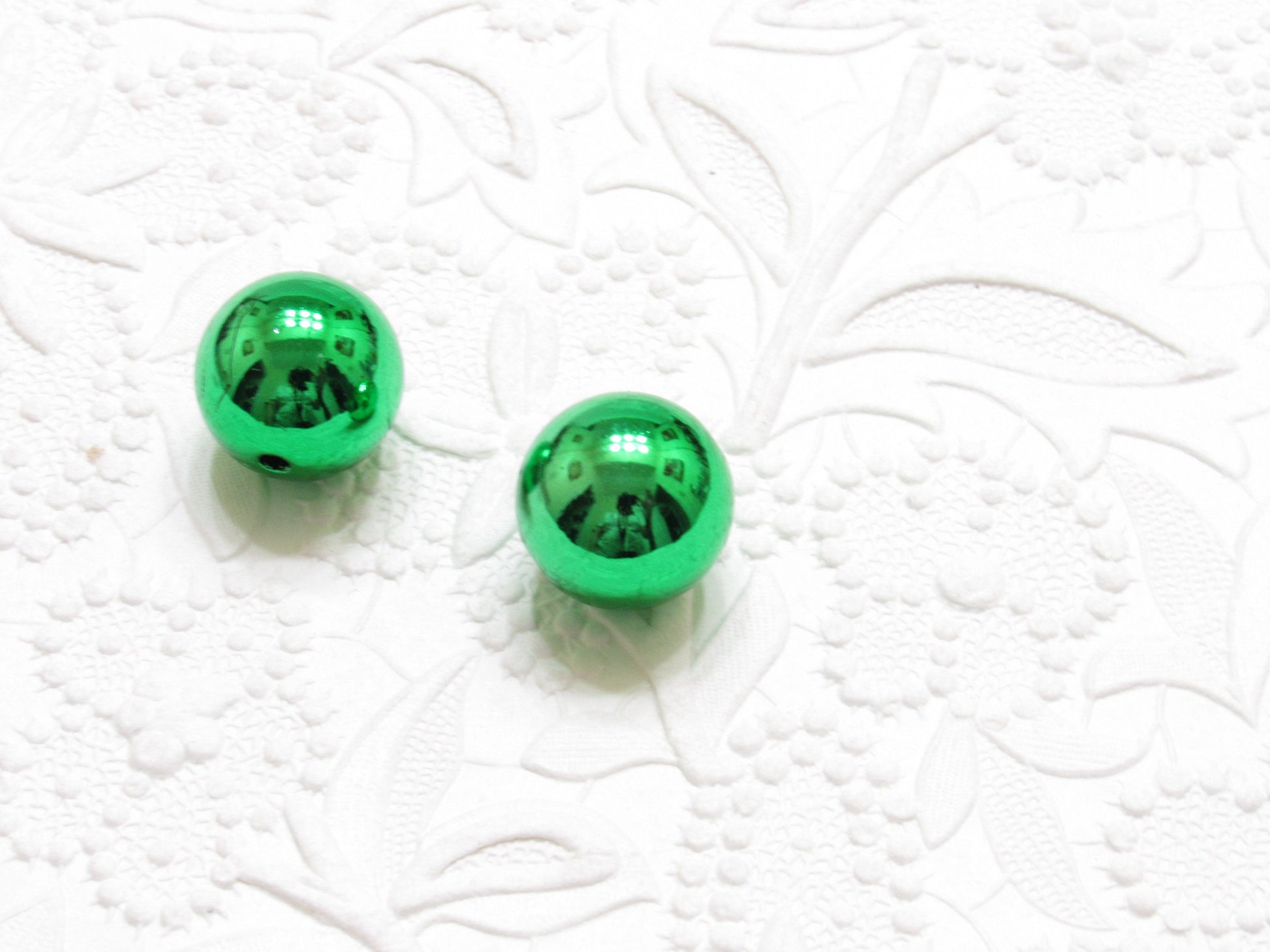 New 20mm UV Green Shinny Bubblegum Bead, Chunky UV Bead Supply, Gumball, Bead Supply, Bubblegum Bead, Shinny UV  Bubblegum Bead