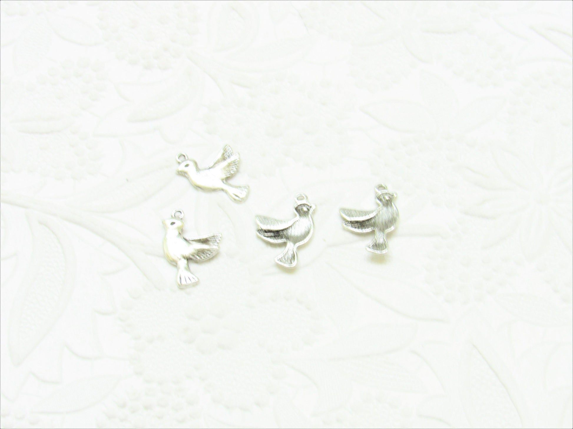 Bird Charm, Antique Silver Bird, 17 X 22mm, 3mm thick, hole 1.5mm Antique Silver, Zipper Pull, Charm, Lead FreeCadmium Free & Nickle Free