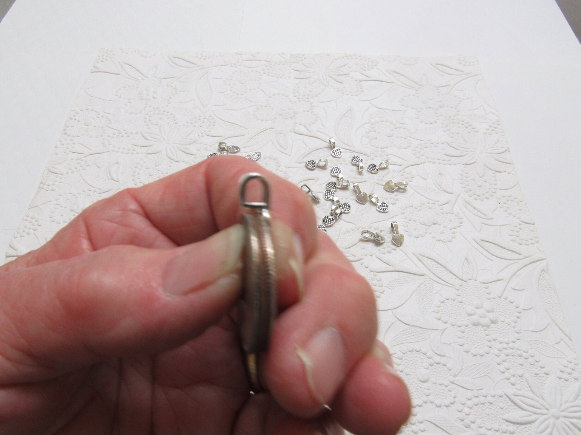 Antique Silver Heart Glue On Bails, Small Glue On Bails, 16mm X 8mm Cabochon Bails, 4mm Hole, Tear Drop Pendant Bails, Bottle Cap Bails,