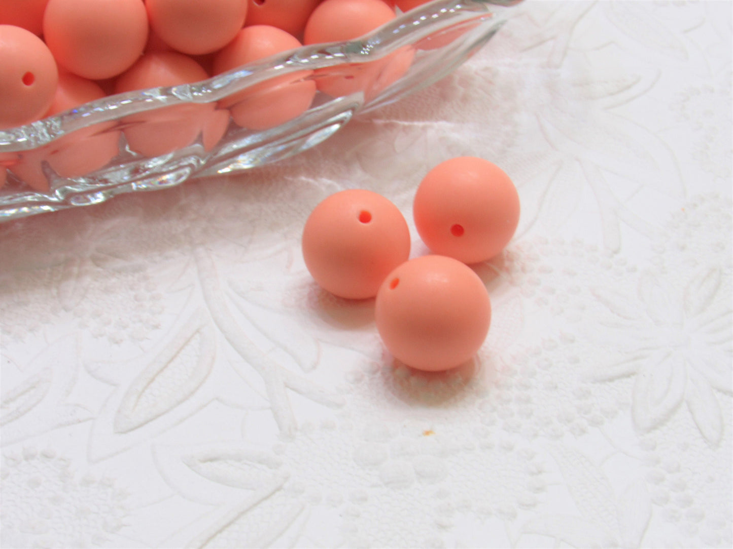 New 20mm Peach Matte Satin Finish Beads, Peach Bubblegum Beads, Gumball Beads, Round Beads, Bubblegum Beads, Beading Supply, Jewelry Supply